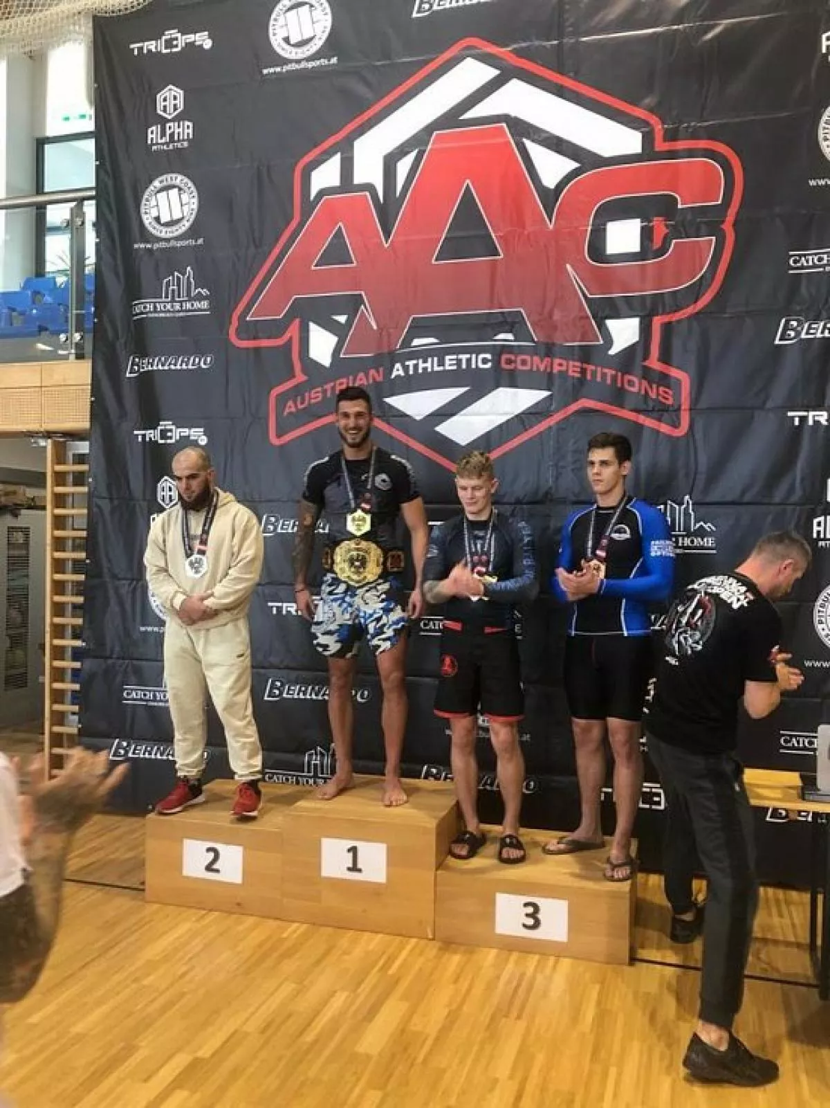 Bojovník Trojanec vyhrál šampionát Rakouska v grapplingu