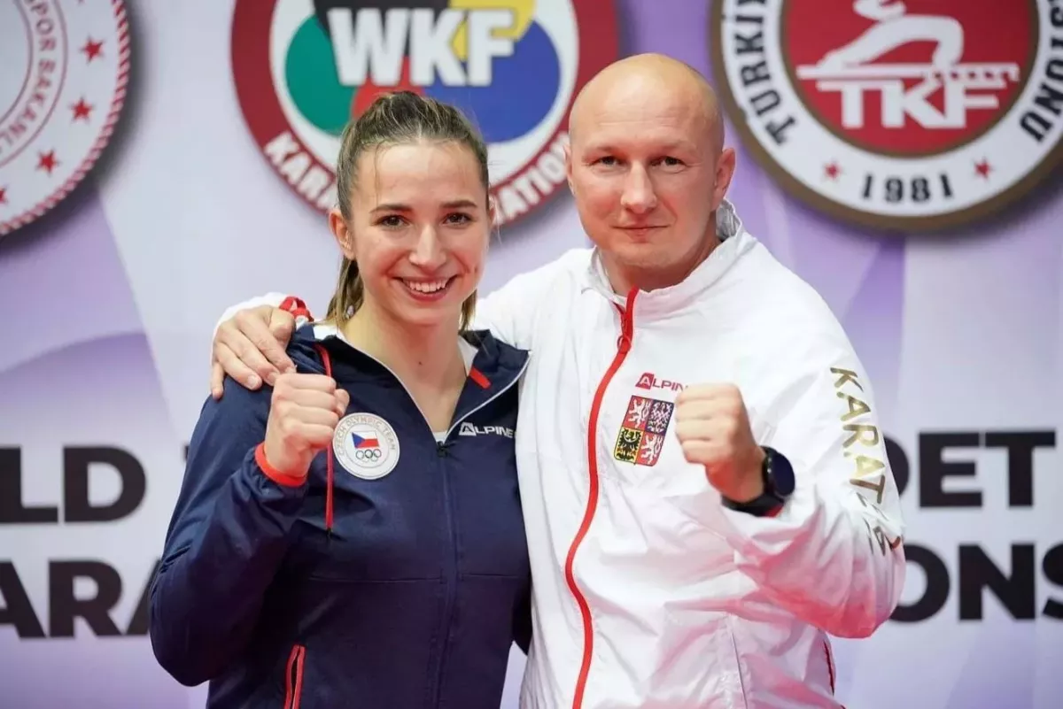 Krásný i krutý je sport. Češka z MS dovezla stříbro, 15 sekund byla od zlata