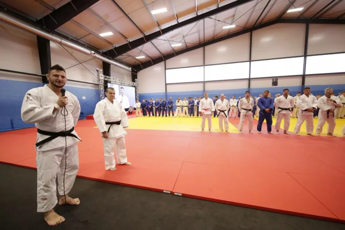 Krpálek hodil svým trenérem a otevírá akademii. Kdy zase bude zápasit?