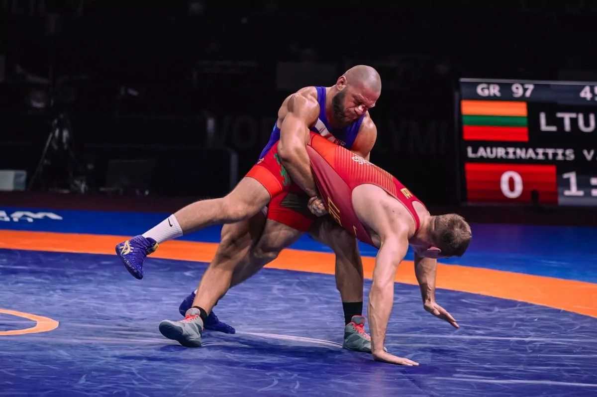 Olympiádu už musím urvat. Omarov věří v úspěch i bez kapesníku od babičky