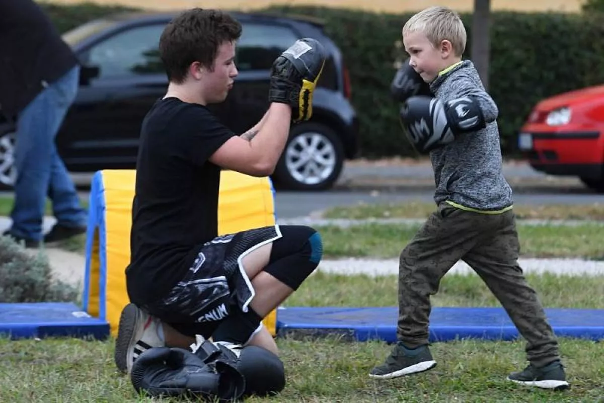Sokolové při tradičním Sokolení předvedli capoeiru, judo muay thai i MMA