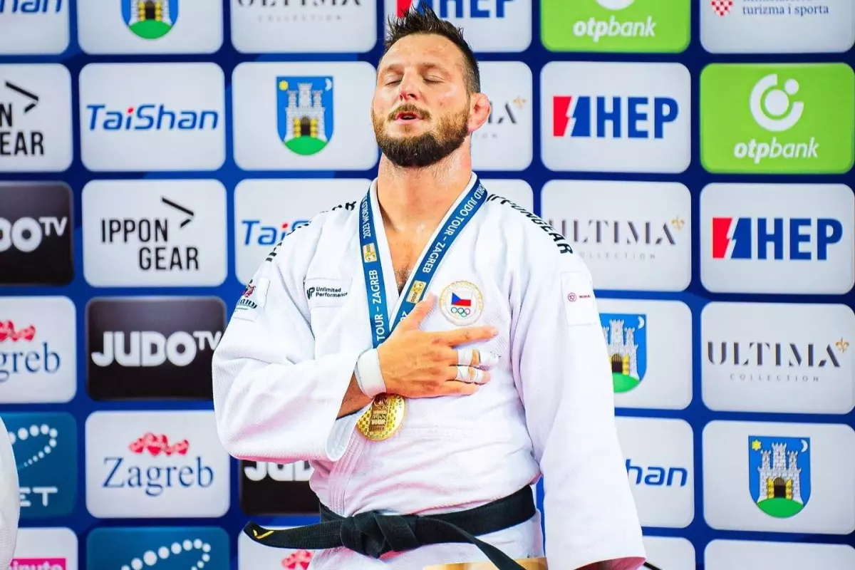 Velká jízda skončila zlatem. Krpálek opět dominoval, soupeři měli až 170 kilo