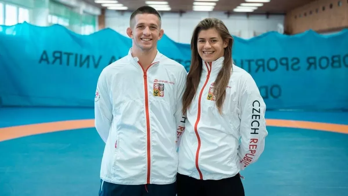 Vzhůru za medailemi! Česká reprezentace zápasu vyrazila na MS, kdo přiveze cenný kov?