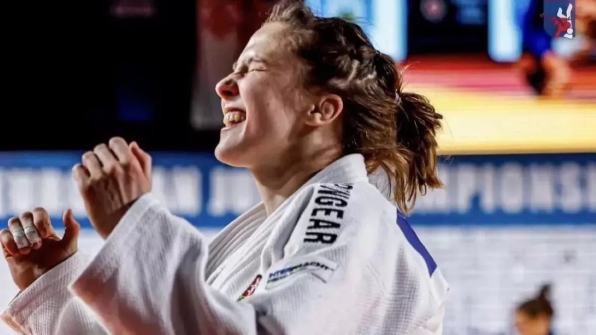 Zakázaná technika a Češka šla k zemi. Rozhodčí měli jasno