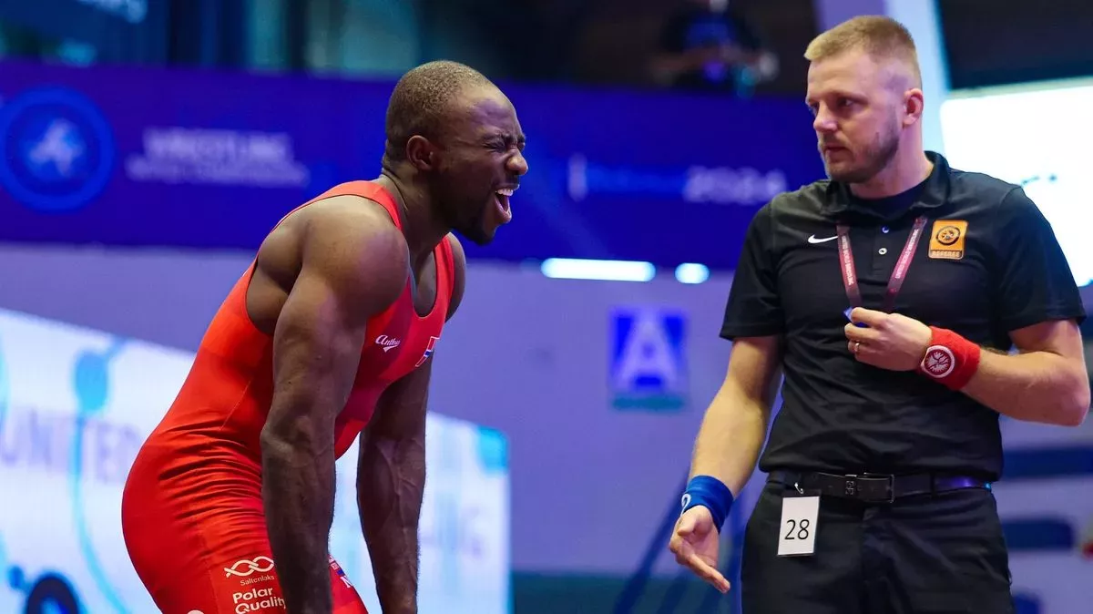 Zápasník odhalil své tajemství: Říkají mi, že bych měl být ukamenován a spálen